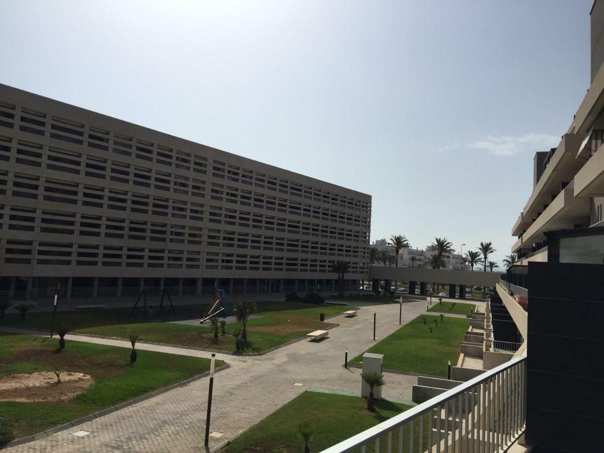 Apartamento Lujo, Primera Linea Playa, Garaje, Wifi, Piscina Climatizada 滨海罗克塔斯 外观 照片