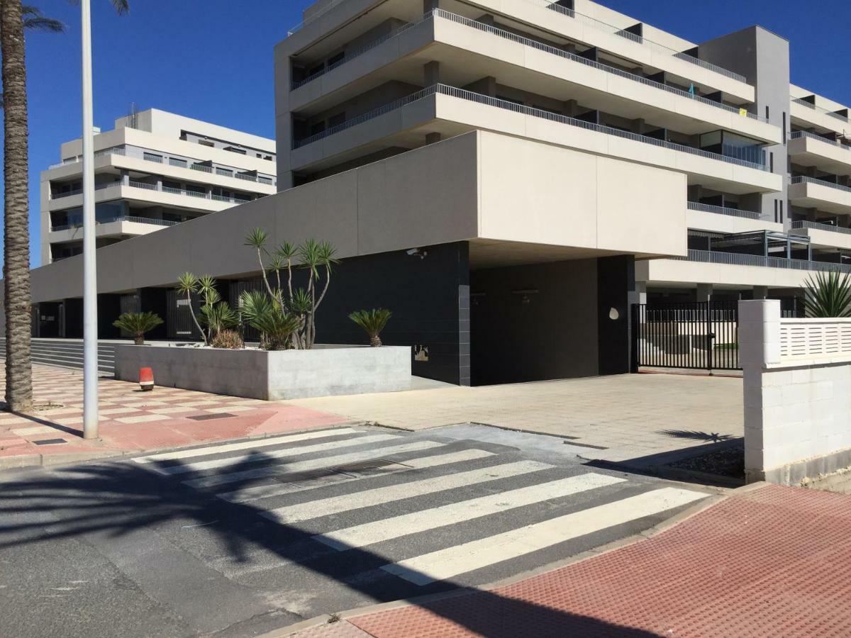 Apartamento Lujo, Primera Linea Playa, Garaje, Wifi, Piscina Climatizada 滨海罗克塔斯 外观 照片
